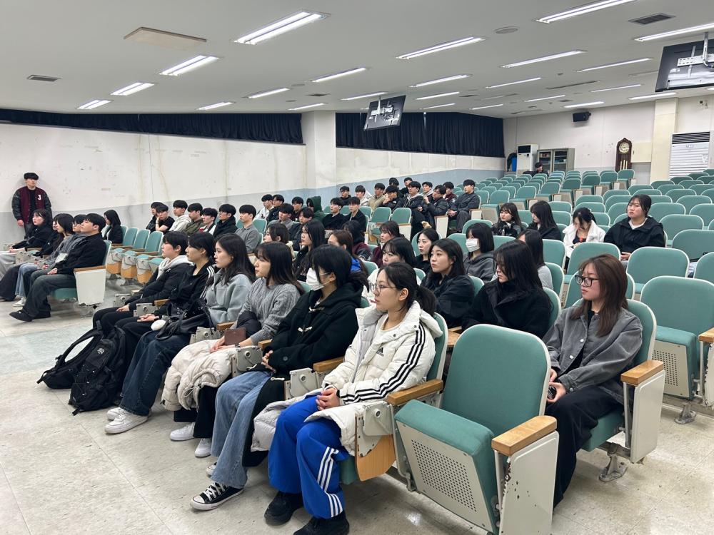 경찰법학전공 2025 1학기 개강총회 사진3