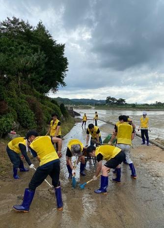 골프학전공 지역주민 수해복구 봉사활동
