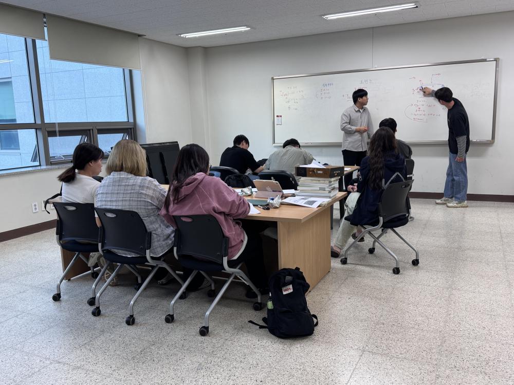 학과 학습동아리 활동 사진1