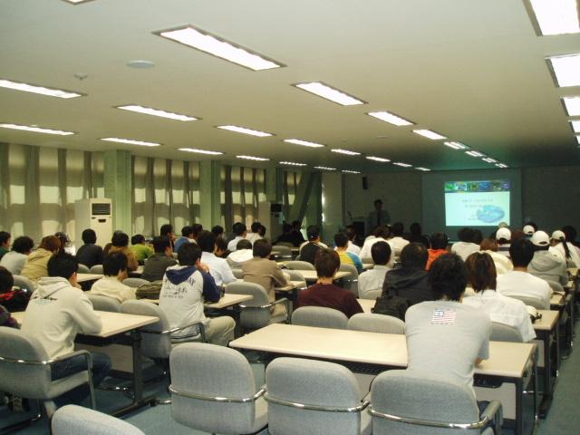 2005년 취업설명회때 모습 사진1