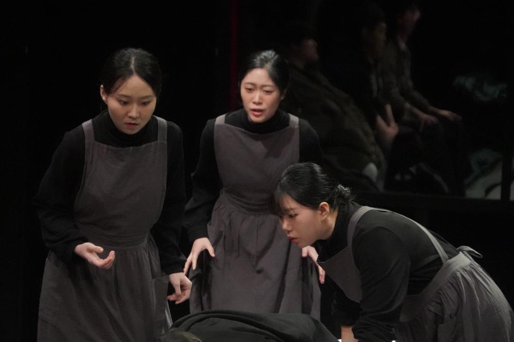 2025 졸업 연극 <시련> 사진1