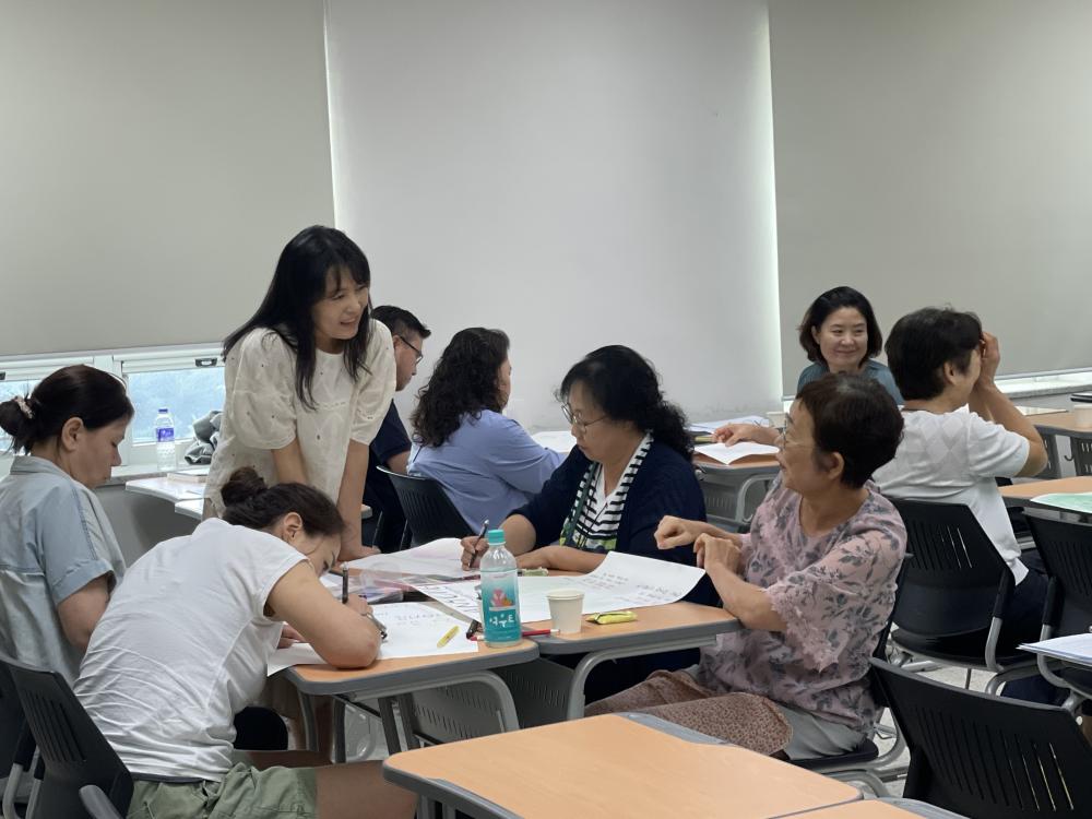 2024년 1학기 신중년대학 정리수납전문가과정 사진1