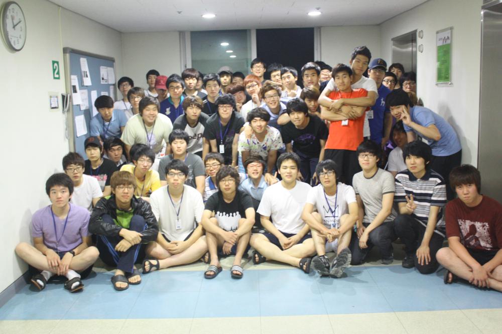 2012년 1학기 2층 A라인 단체사진 사진1