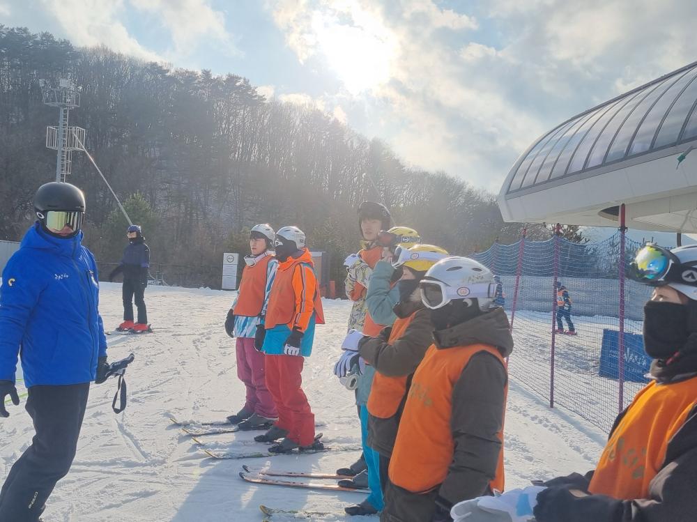 ❄️전공으로 즐기고 현장에서 배우다! 동계스포츠 스키캠프 ⛷️✨ 사진5